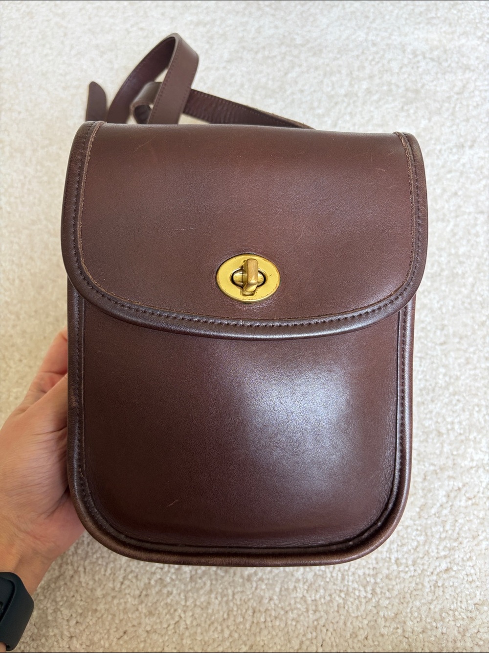 Vintage coach side pack mahogany 9978 no hang tag